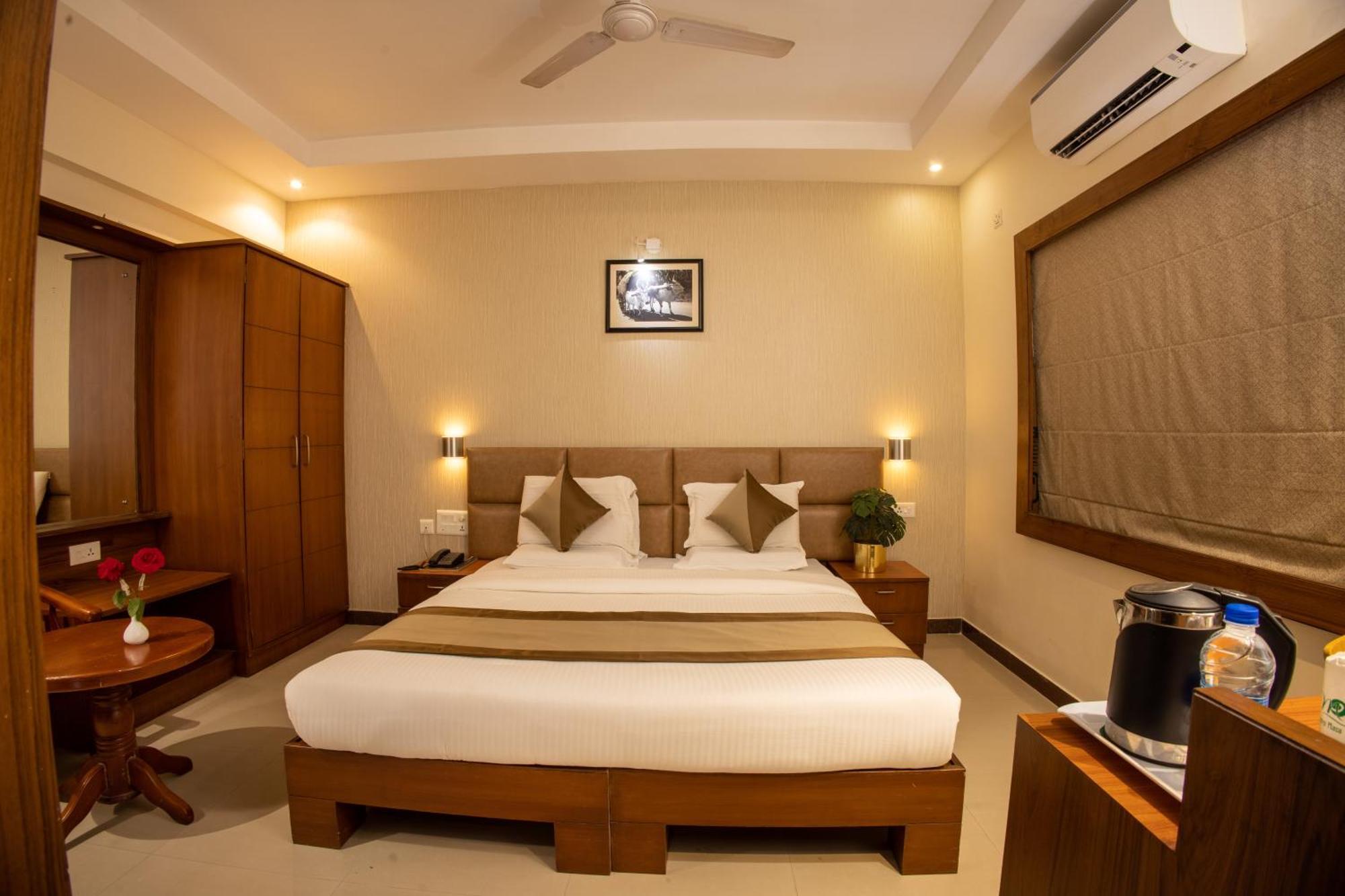 Metro Plaza Hotel By Rak Rooms, Mangaluru Exterior photo