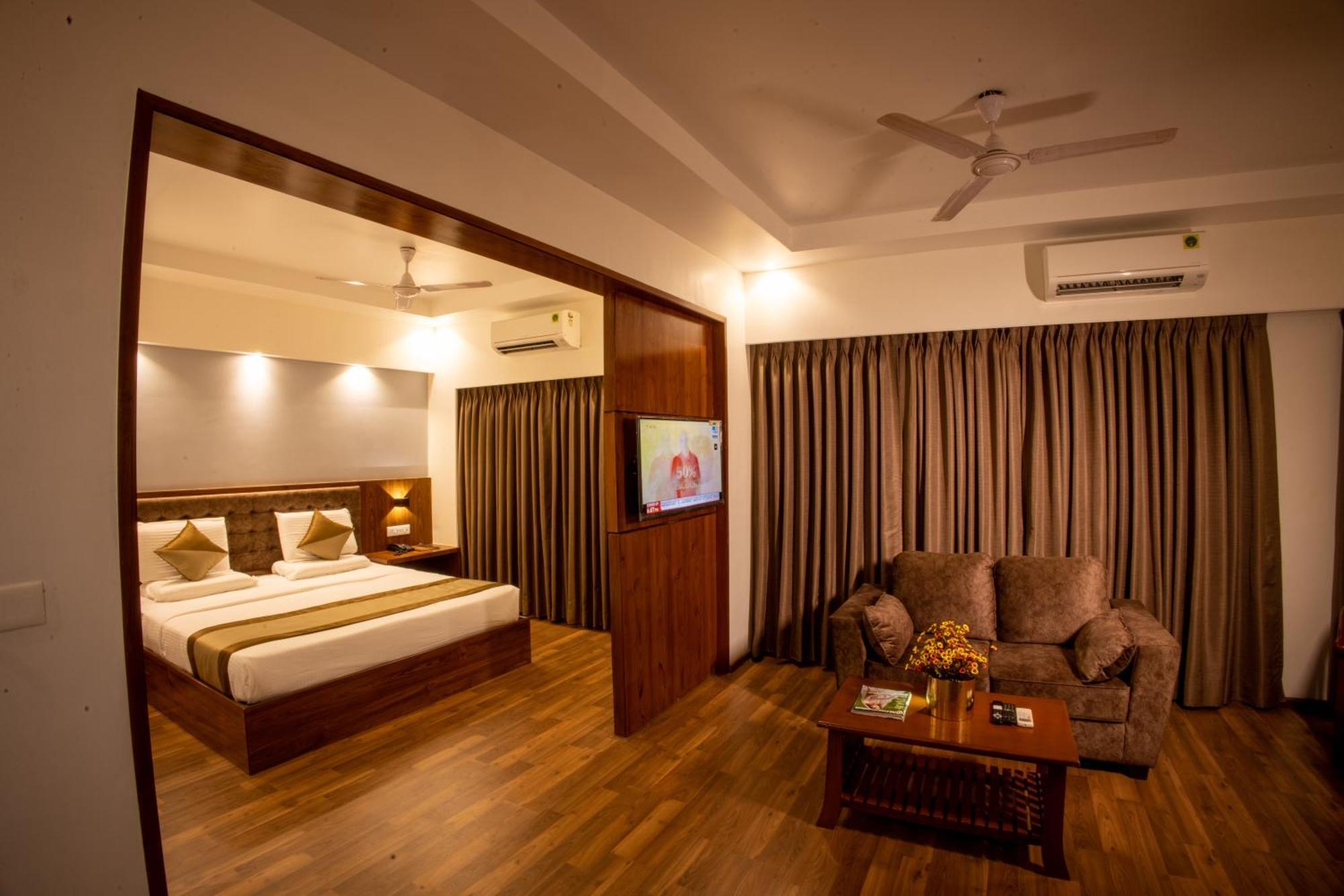 Metro Plaza Hotel By Rak Rooms, Mangaluru Exterior photo
