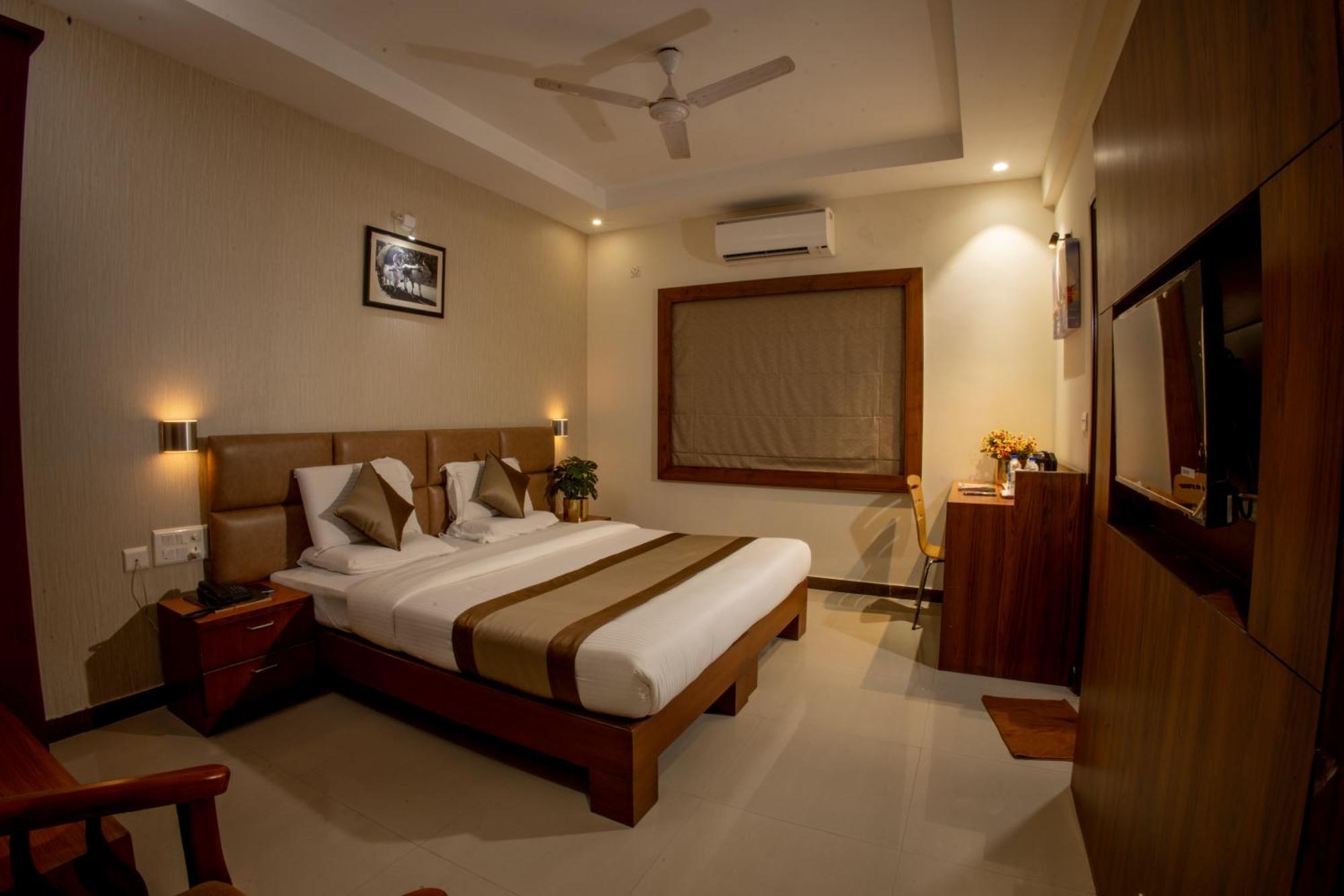 Metro Plaza Hotel By Rak Rooms, Mangaluru Exterior photo