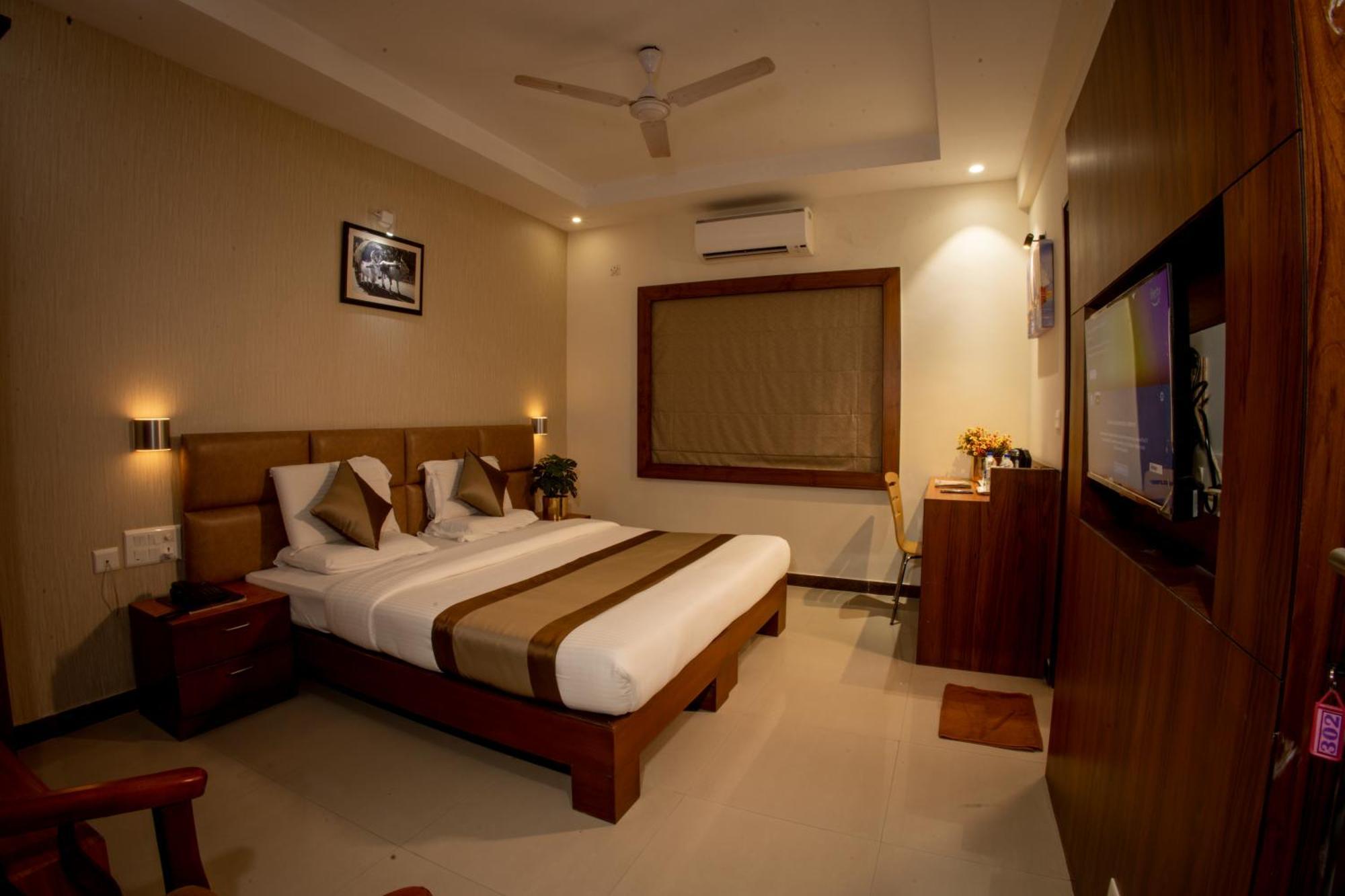 Metro Plaza Hotel By Rak Rooms, Mangaluru Exterior photo