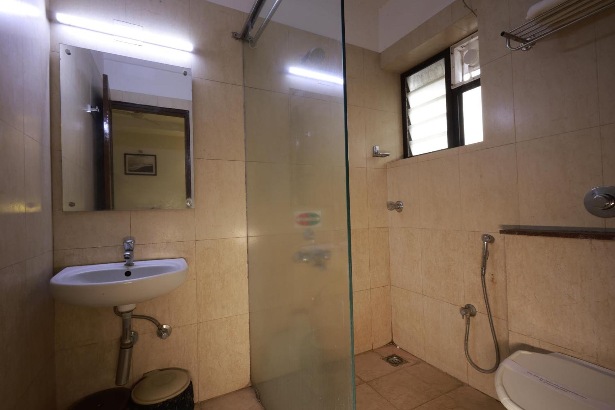 Metro Plaza Hotel By Rak Rooms, Mangaluru Exterior photo