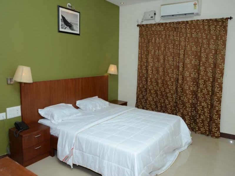 Metro Plaza Hotel By Rak Rooms, Mangaluru Exterior photo